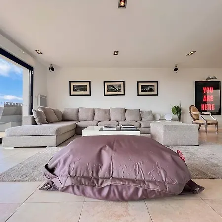 With Sea Views Mandelieu